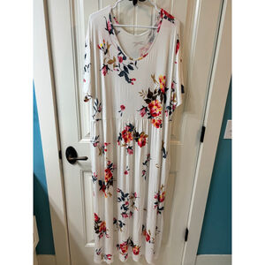 Women's White Floral Maxi Dress 5X Super Soft W/ Pockets